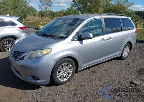 2012 Toyota Sienna Xle V6 8 Passenger from USA, damaged, VIN 5TDYK3DCXCS235154